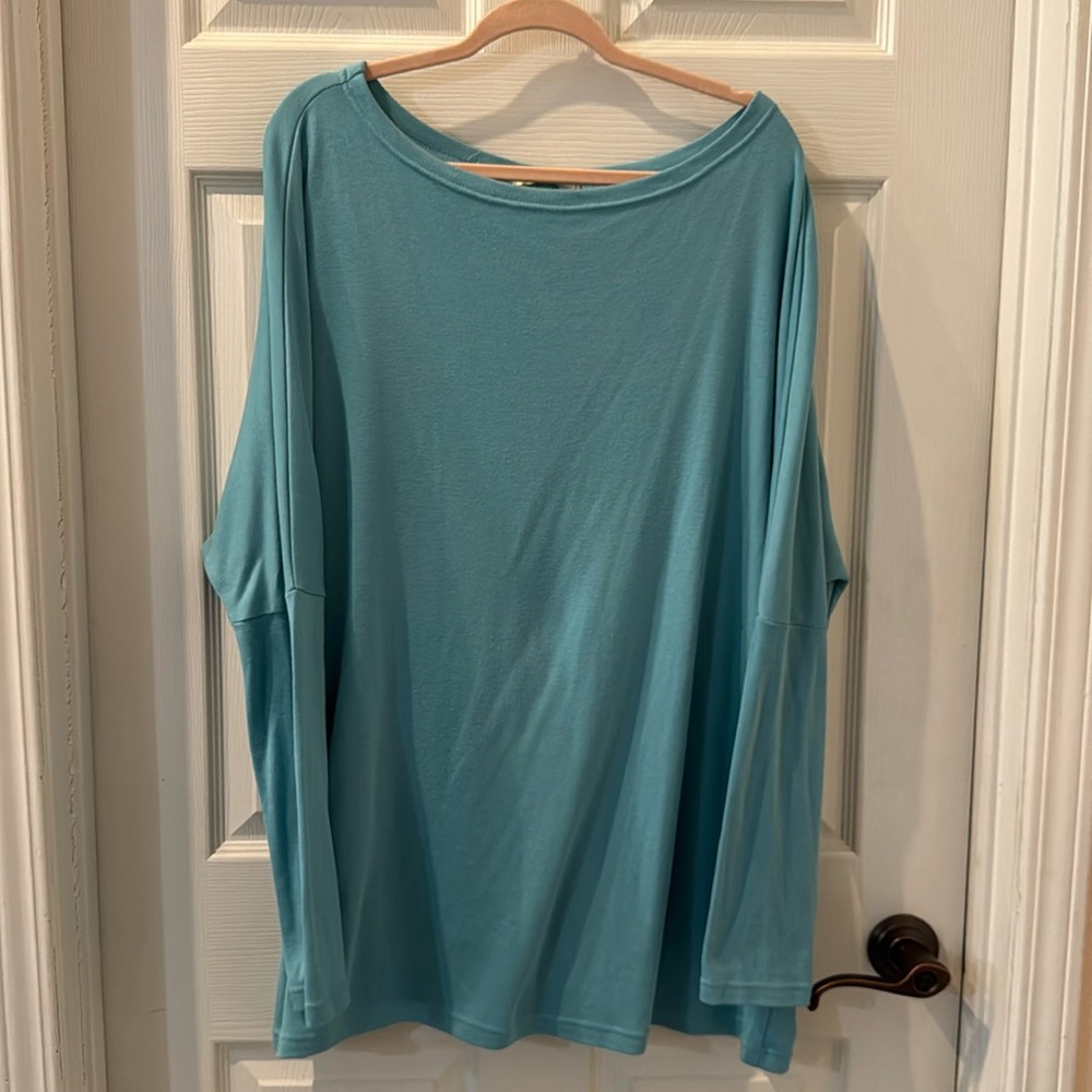 Chic Boat Neck Batwing Long Sleeve Turquoise Women's Tunic Top